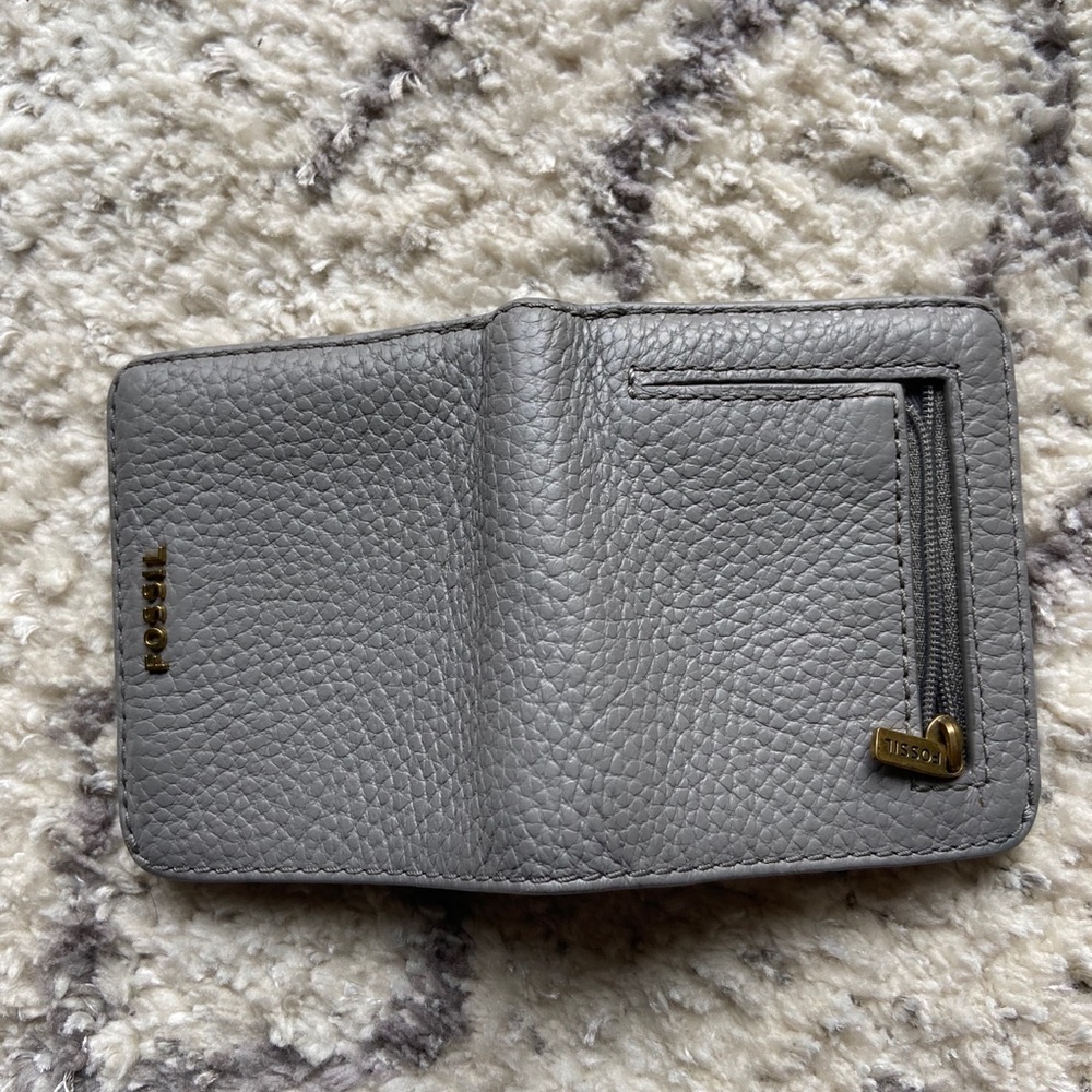 Fossil Wallet - Picture 2 of 4